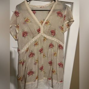 Johnny was size M dress